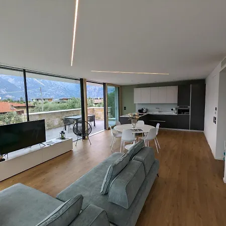 Olivo Luxury Aparthotel Malcesine